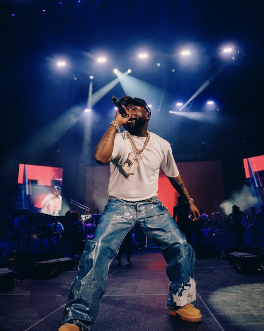 Davido Wears Offeriing